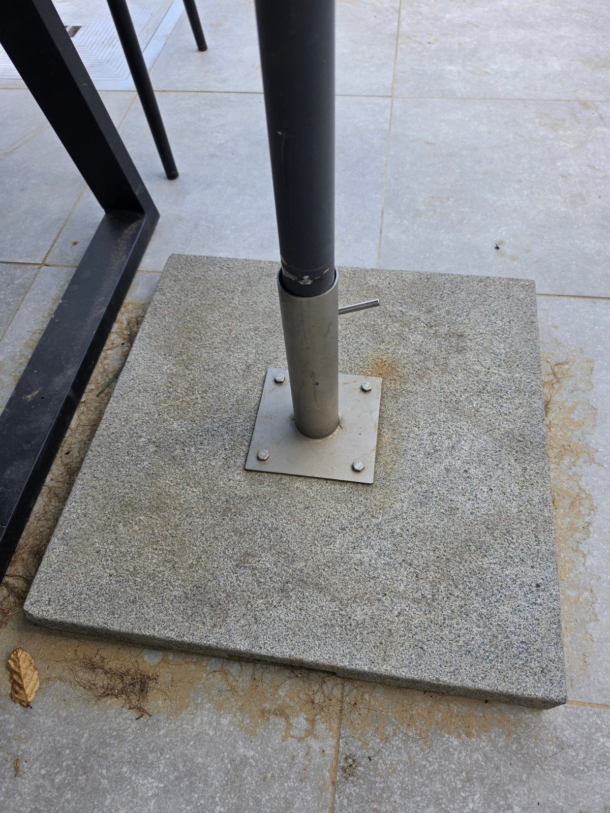 parasol voet in steen, Ophalen