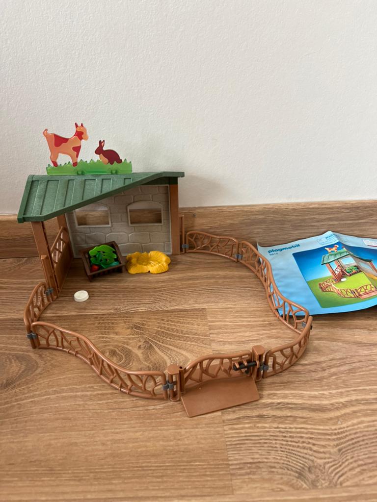 Playmobil verblijf kinderboerderjj 9815, Ophalen of Verzenden, Zo goed als nieuw, Complete set
