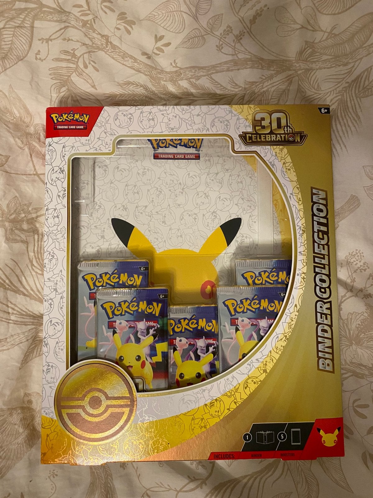 Pokémon 30th celebration Binder collection, Ophalen of Verzenden, Zo goed als nieuw