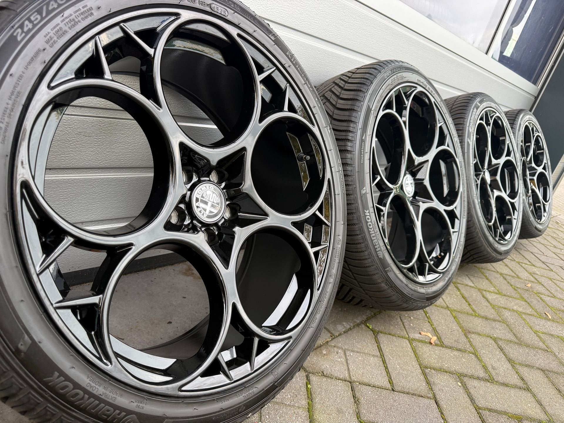 20 jantes Alfa Romeo Tonale MHEV PHEV Turbo avec pneus toute, Neuf, Pneus et Jantes, 245 mm, 4 Saisons