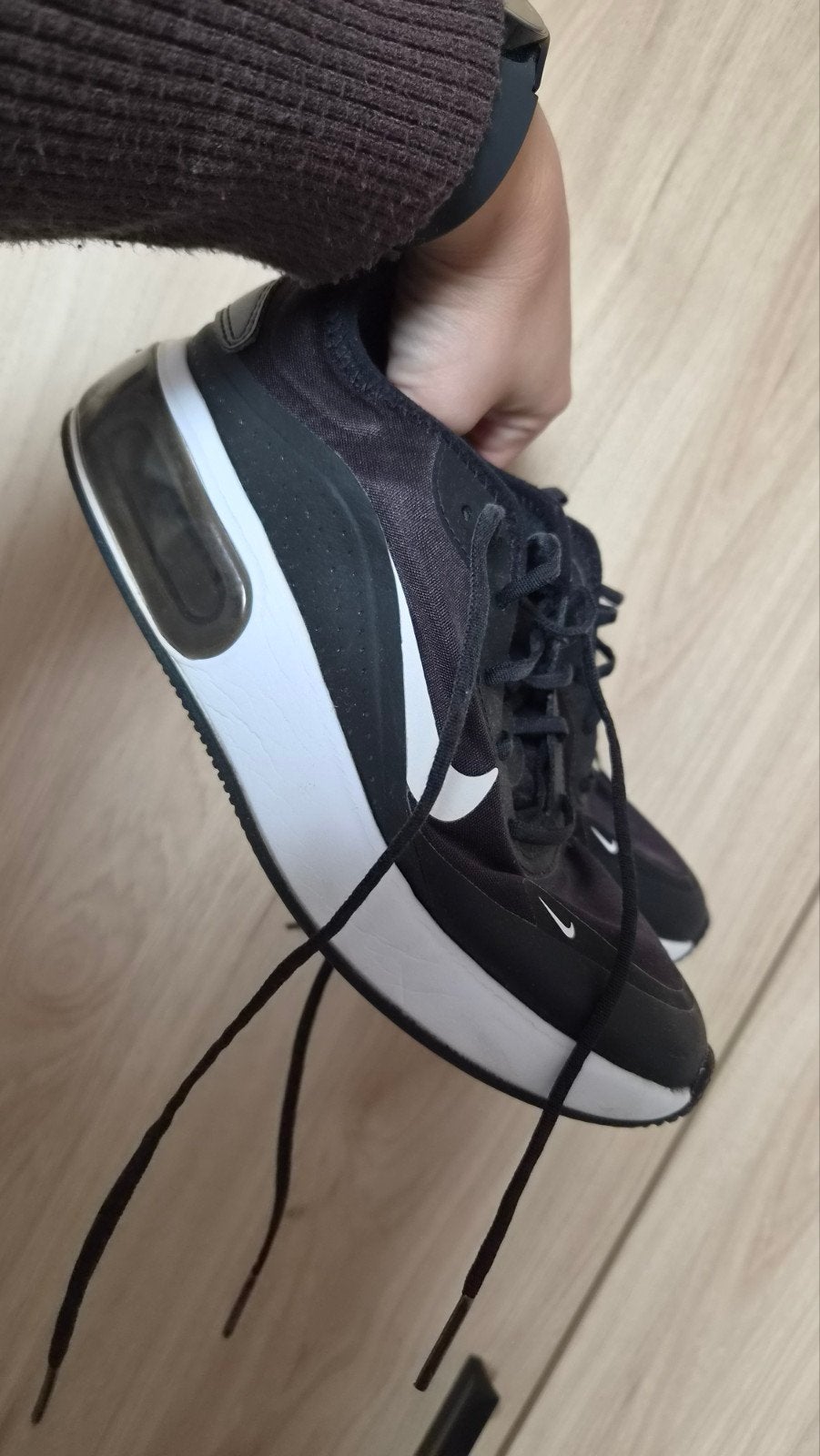 basket femme nike, Enlèvement