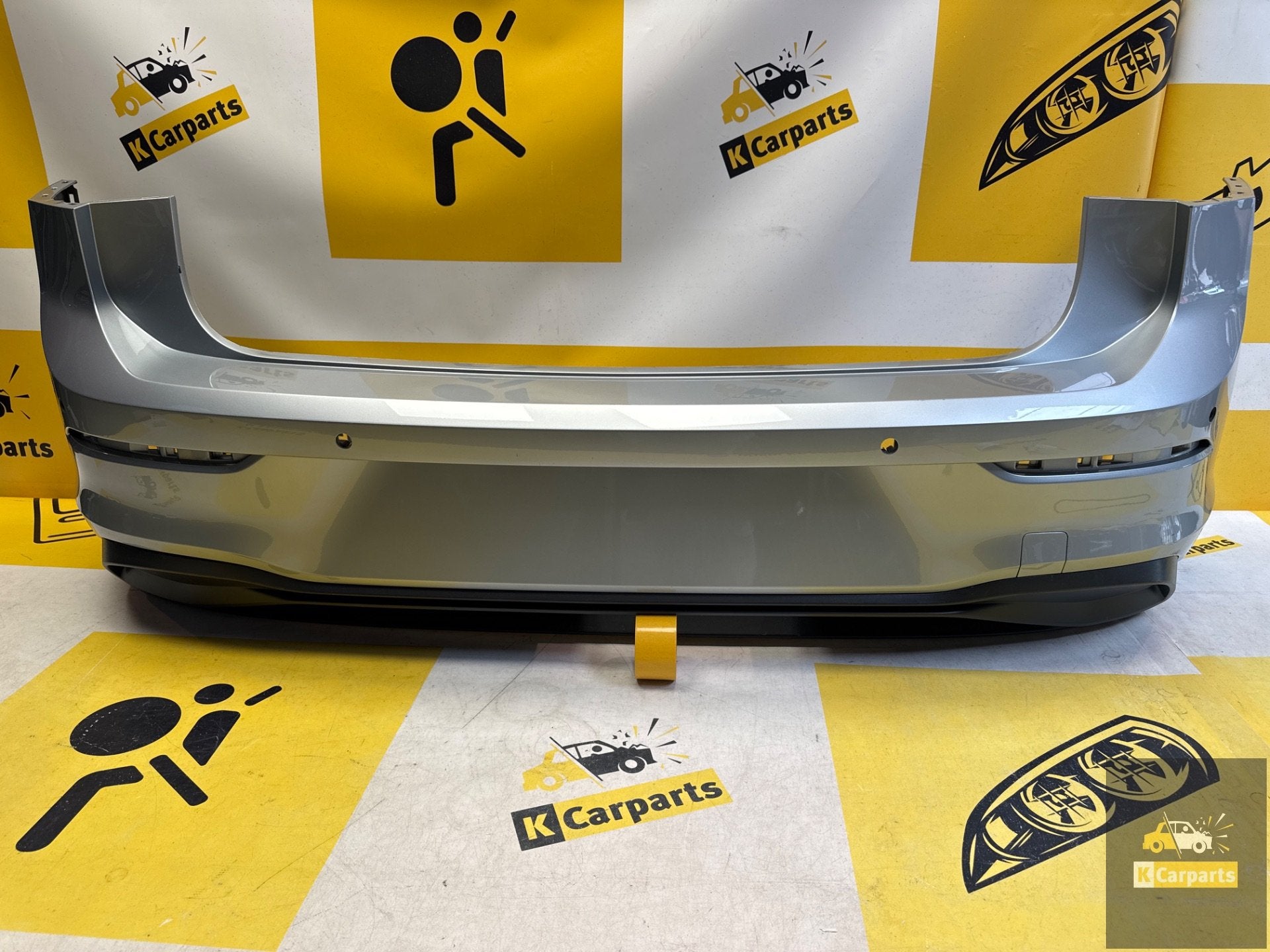 VW Golf 8 VIII Achterbumper 5H6807421C Achterbumper 4XPDC, Auto-onderdelen, Info@fabrikant.eu, Achter, Bumper, Fabrikant BV