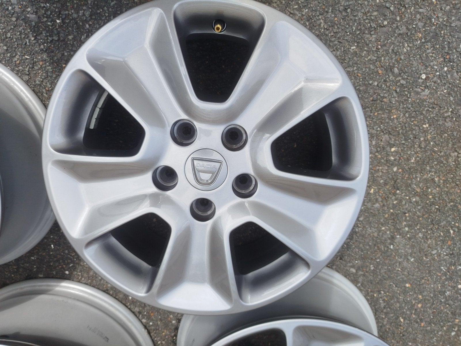 zgan originele 16inch Dacia Duster velgen, Auto-onderdelen, Ophalen, Velg(en)