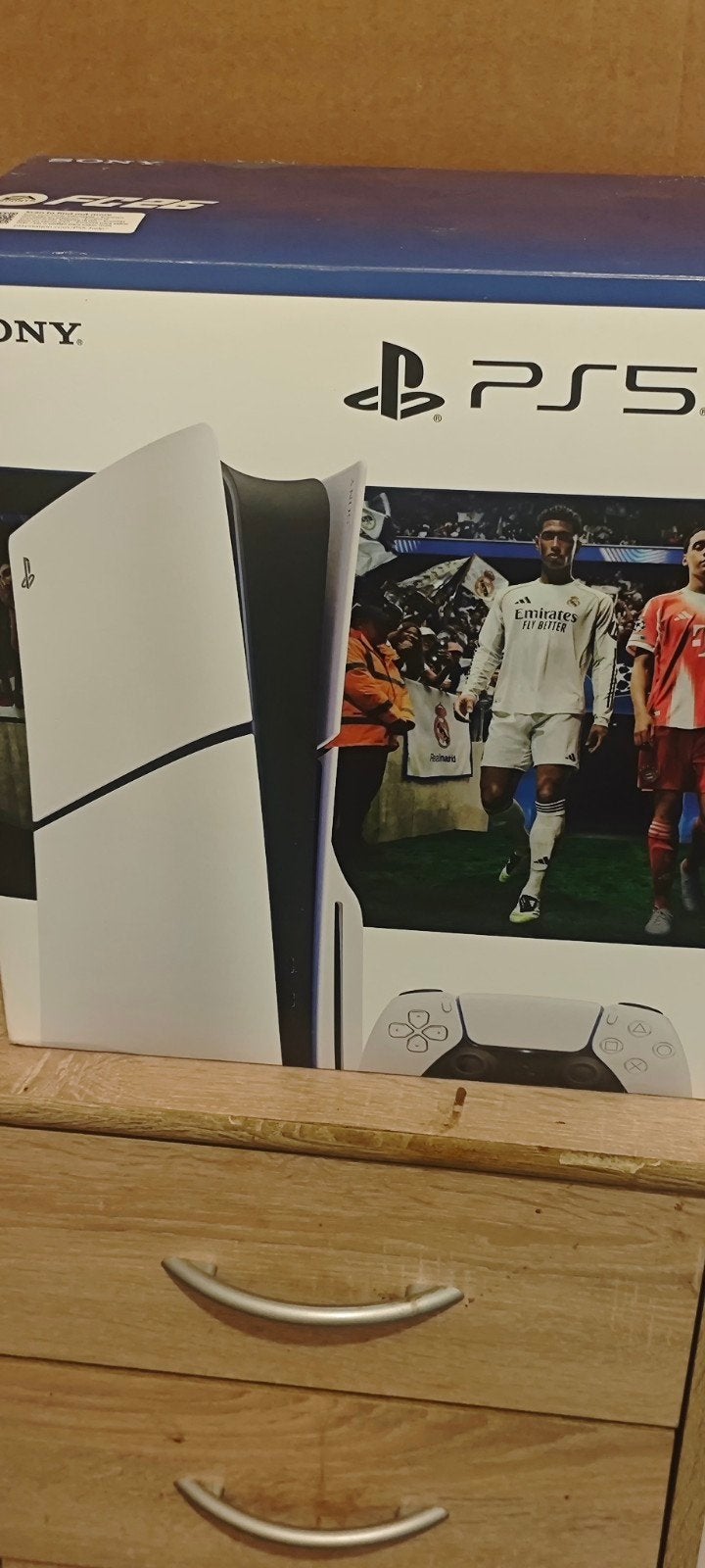 ps5 Slim avec disque Boîte et une Manette, Consoles de jeu & Jeux vidéo, Consoles de jeu | Sony PlayStation 5, Enlèvement, Comme neuf