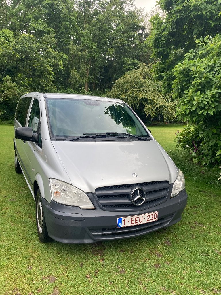 Mercedes-Benz Vito / Lichte vracht / 6 zitplaatsen, Auto's, 100 kW, Zwart, 4 cilinders, Start-stop-systeem
