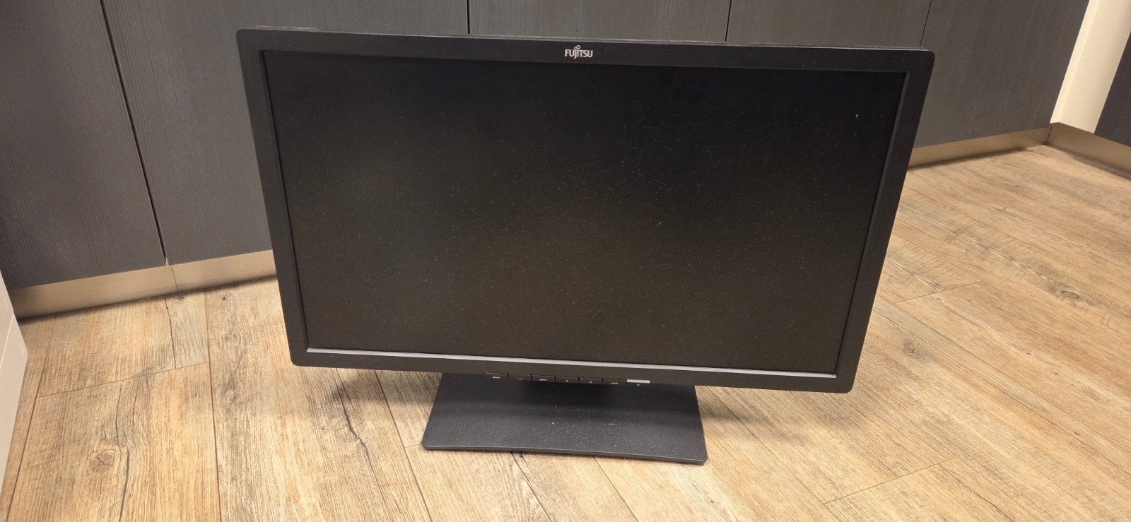 2 computerschermen, Computers en Software, Monitoren, Ophalen