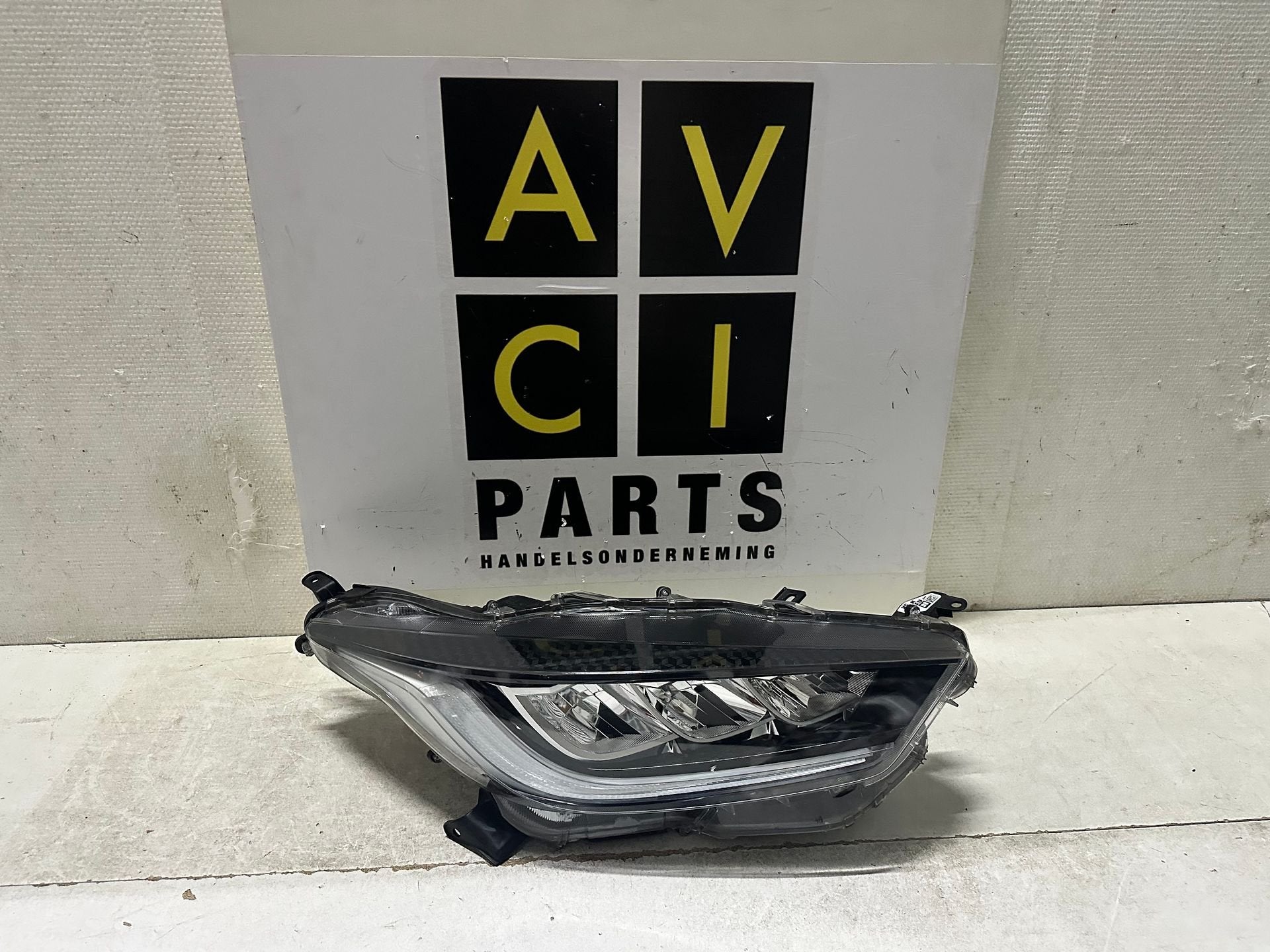 Koplamp Toyota Yaris IV Full led rechts Origineel, -, Toyota, Utilisé, -