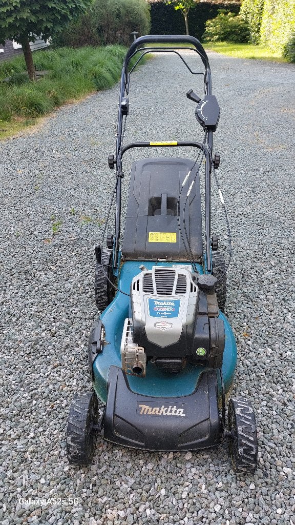 Makita, Ophalen, Cirkelmaaier, Gebruikt, 50 cm of meer