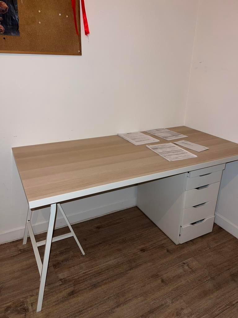 Bureau, Ophalen, Zo goed als nieuw