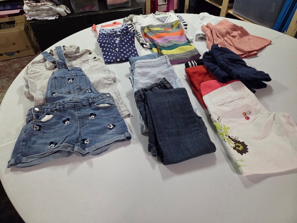 Een pakket kinderkleding (meisje) – maat 8/9 jaar, Kinderen en Baby's, Ophalen of Verzenden