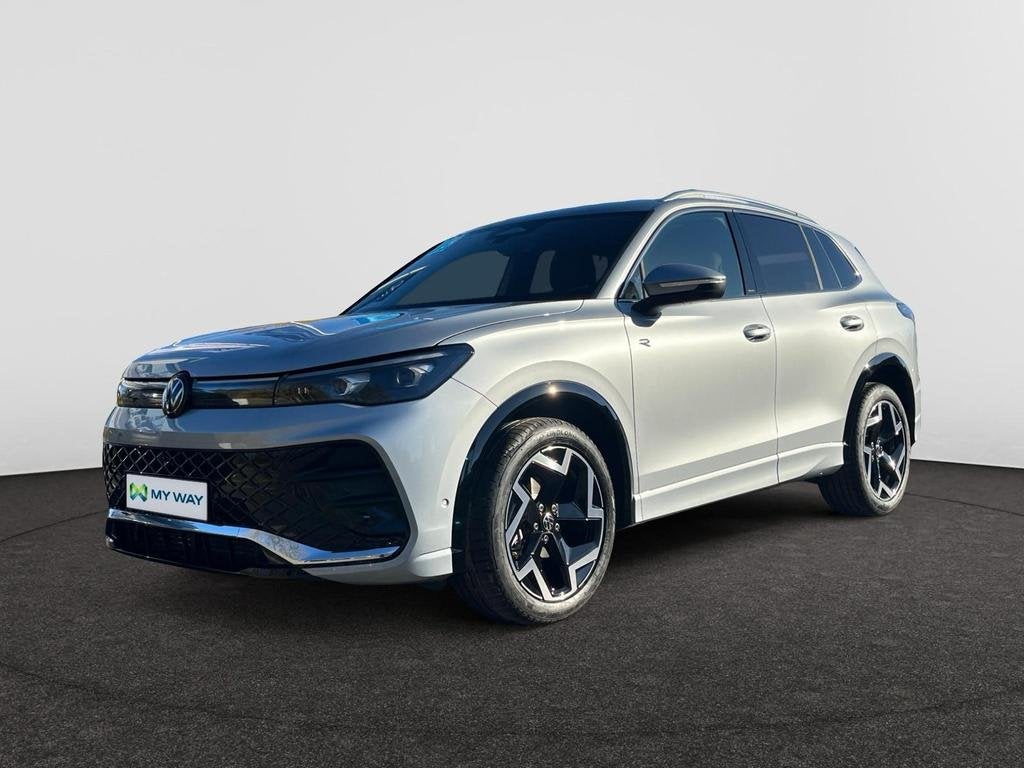 Volkswagen Tiguan Tiguan R-Line Business Premium 1.5 eTSI 11, Autos, Volkswagen, Argent ou Gris, Achat, Cruise Control, Automatique