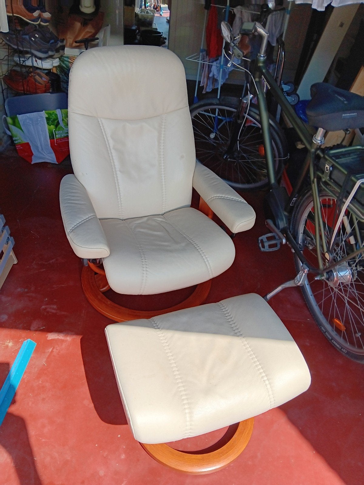 Stressless fauteuil et repose pieds, Maison & Meubles, Fauteuils, Enlèvement, Cuir