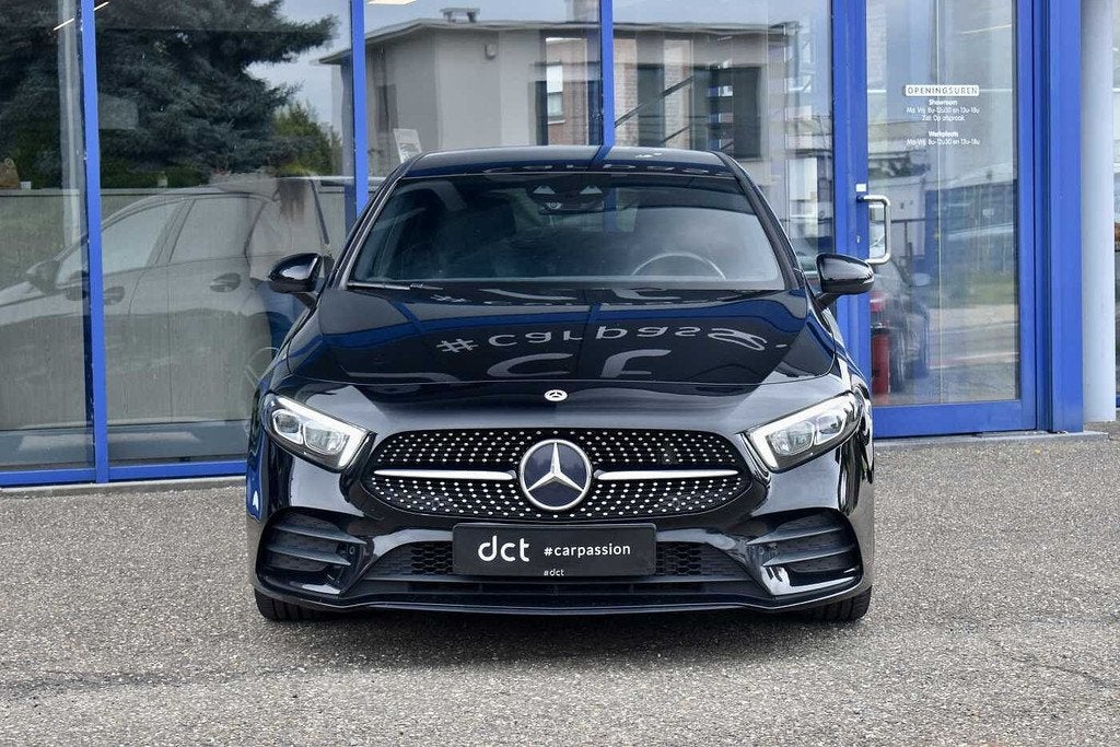 Mercedes-Benz A-CLASS 180 AMG-Line Camera LED Tempomat Low m, Autos, Achat, Euro 6, Entreprise, Boîte manuelle
