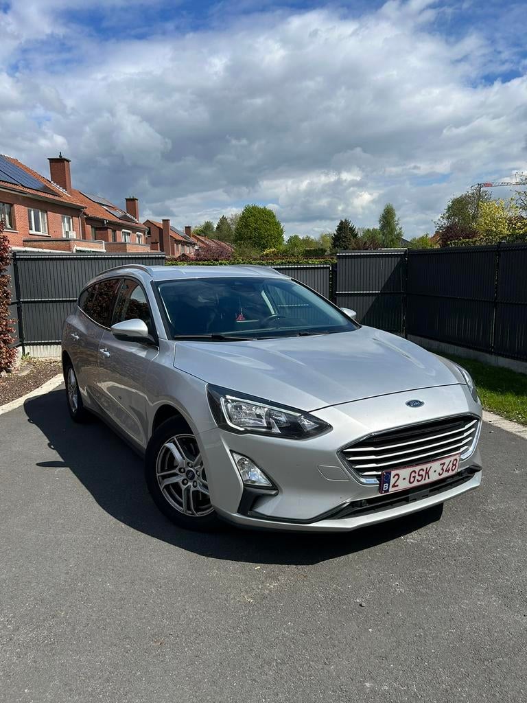 Ford Focus 1.0 Benzine - Airco - Navi - Camera, Euro 6, Parkeersensor, Particulier, 999 cc