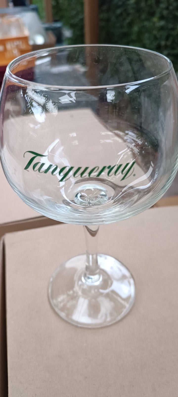 Tanqueray gin tonic glazen, Ophalen