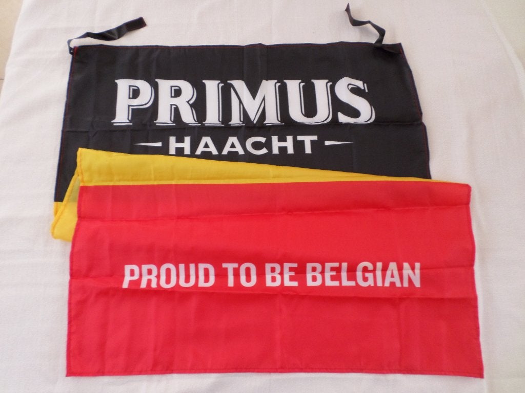 2 Primus Haacht Rode Duivels vlaggen voetbal België, Diversen, Ophalen of Verzenden, Zo goed als nieuw