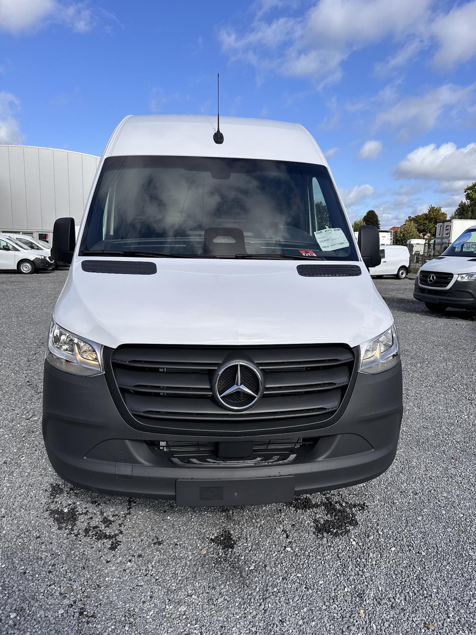 Mercedes-Benz Sprinter 319 CDI GB L2 RWD 3.5T PRO Sprinter P, Auto's, 4 deurs, Used 1. Bestelwagens met ervaring., 4 cilinders