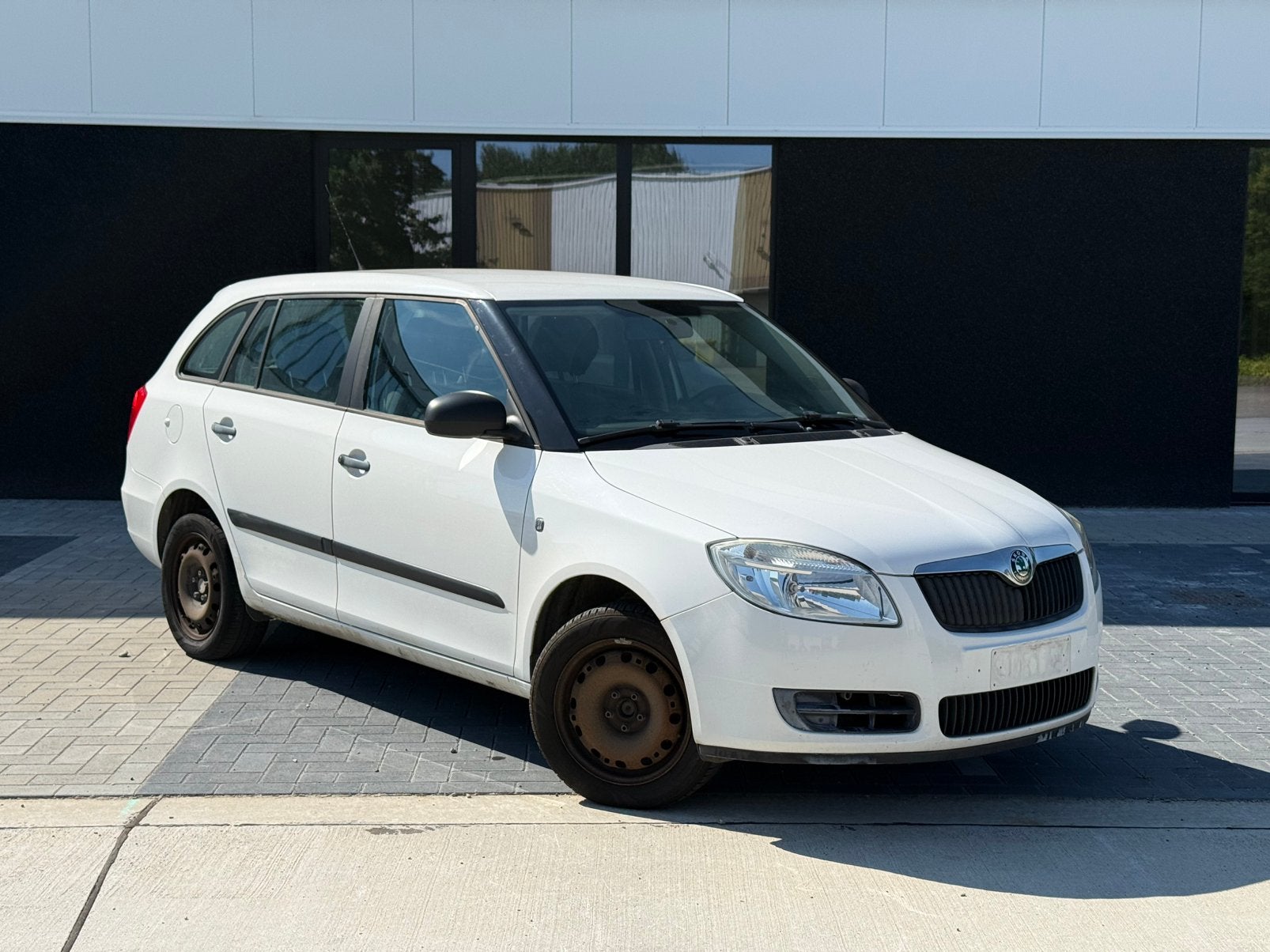 Skoda Fabia - 1.2 Essence - Ventes B2B, Autos, Achat, Entreprise, Break, Euro 4