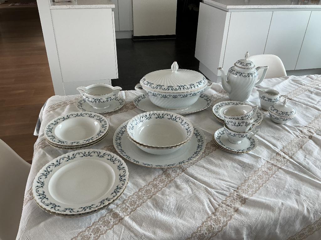 Huis en Inrishting, Antiek en Kunst, Antiek | Servies compleet, Ophalen