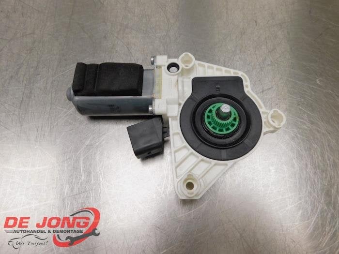 Moteur de vitre portière d'un Mercedes CLA, 3 mois de garantie, Utilisé, -, -