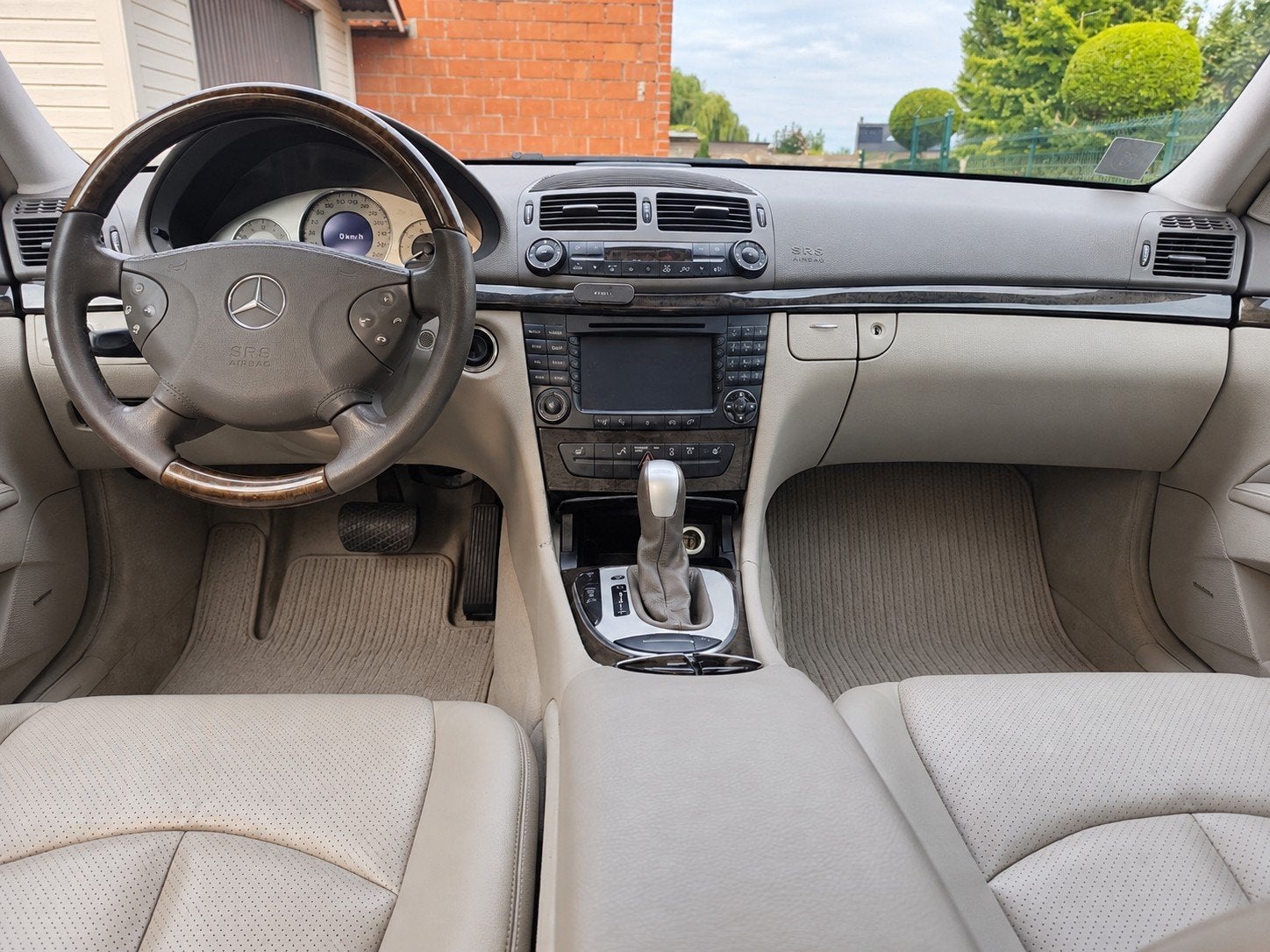 Mercedes-Benz E320 V6 Avantgarde – 2003, Automaat, Beige, Overige kleuren, 5 deurs