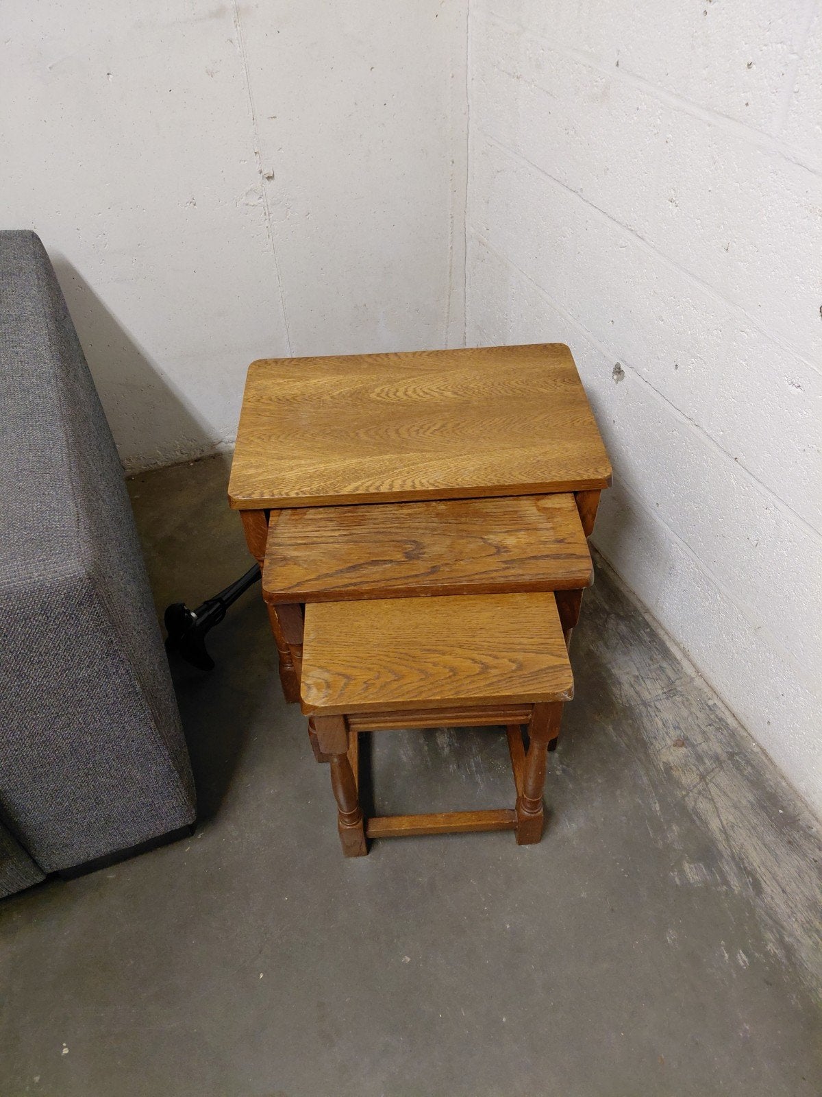 3 tables d'appoint
le plus petit mesure 30 x 41
Le plus gran, Maison & Meubles, Enlèvement