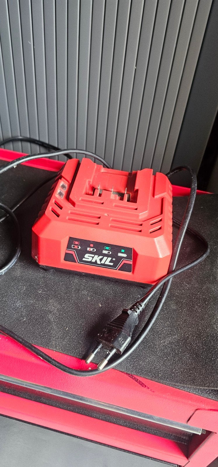 Skil batterij oplader, Ophalen