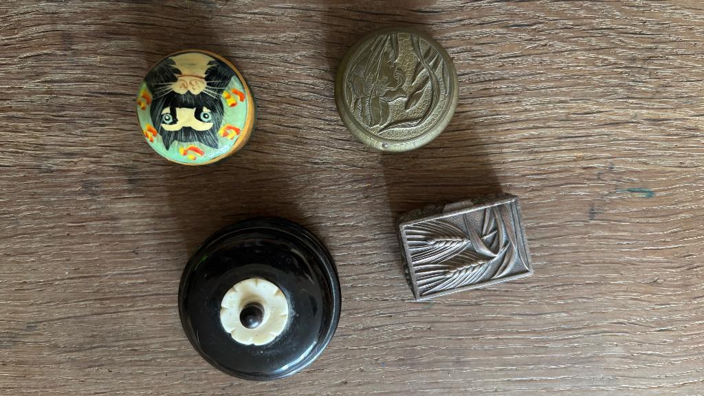 Pillendoosjes ea..., Verzamelen, Ophalen