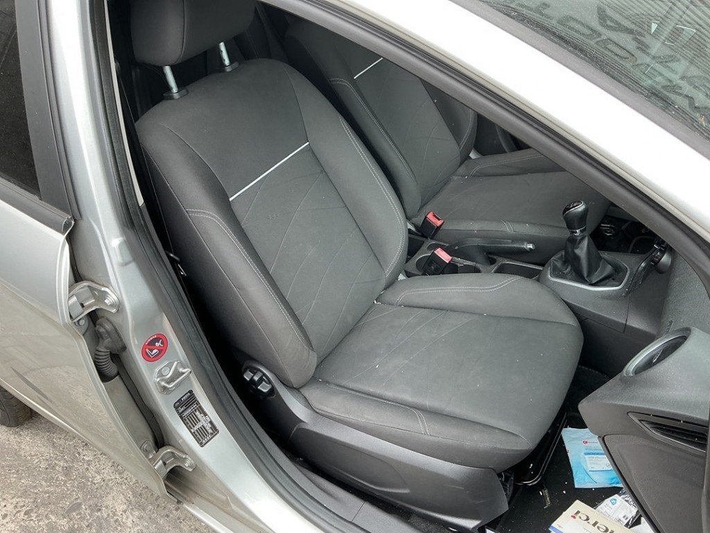 STOEL RECHTS VOOR Ford Fiesta 6 (JA8) (01-2008/01-2018), Auto-onderdelen, Gebruikt, Henry-Ford-Straße  1
50735  Köln, DE, Ford-Werke GmbH