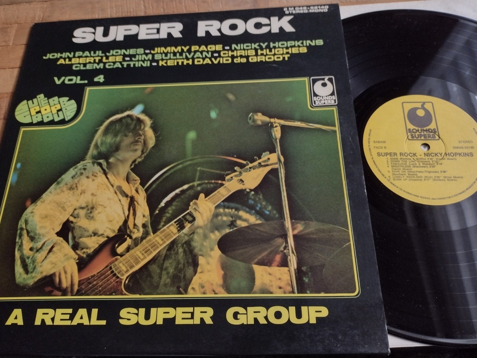 LP : SUPER ROCK (JOHN PAUL JONES-JIMMY PAGE-NICKY HOPKINS), Enlèvement ou Envoi, Comme neuf, Housse de protection extérieure, Blues rock