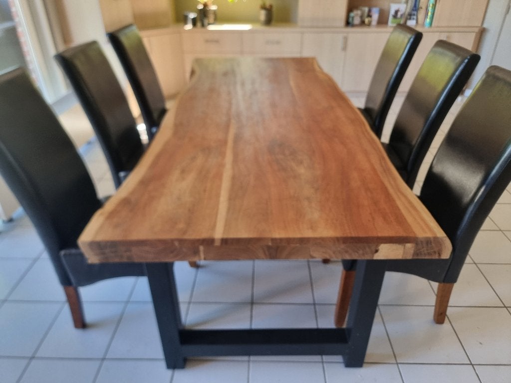 Living edge acaciahout handgemaakte tafel + 8 stoelen, Maison & Meubles, Enlèvement, Comme neuf