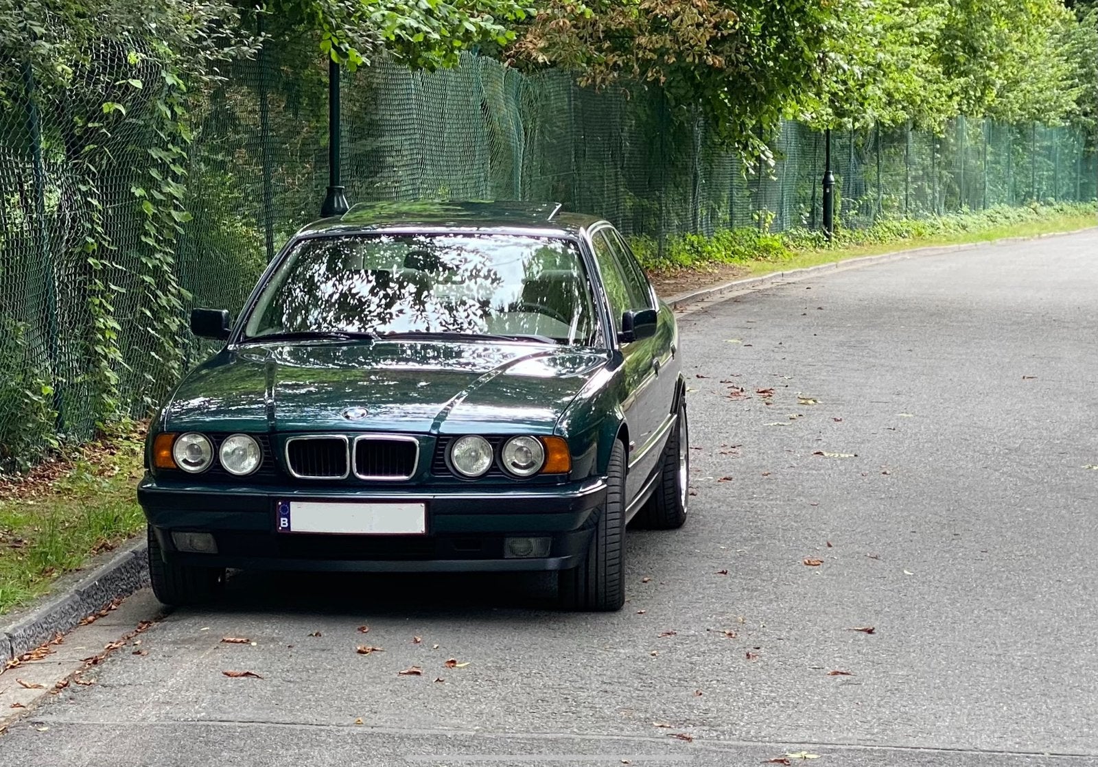 BMW E34 530iA V8 - 103.000km – Carnet BMW –État exceptionnel, Autos, Cuir, Beige, Carnet d'entretien, Automatique