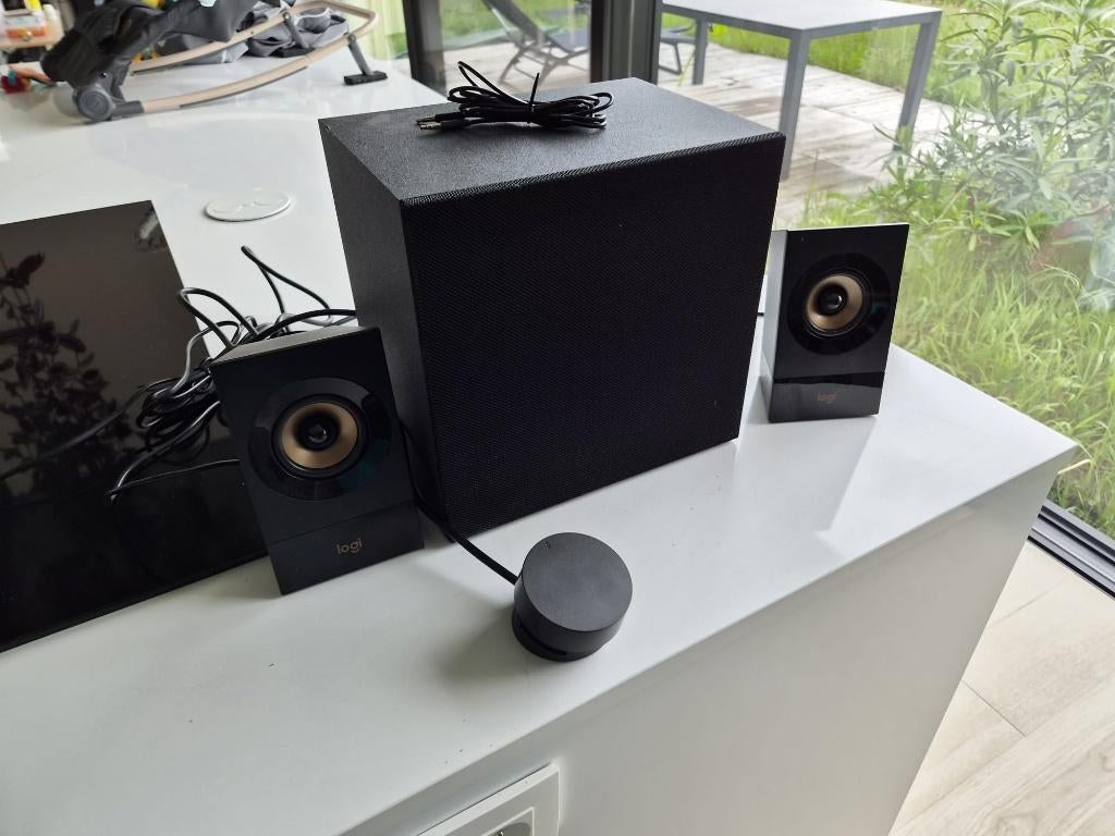 Logitech Z533 luidsprekerset met subwoofer, Computers en Software, Pc speakers, Zo goed als nieuw, Audiokanaal 2.1, Ophalen
