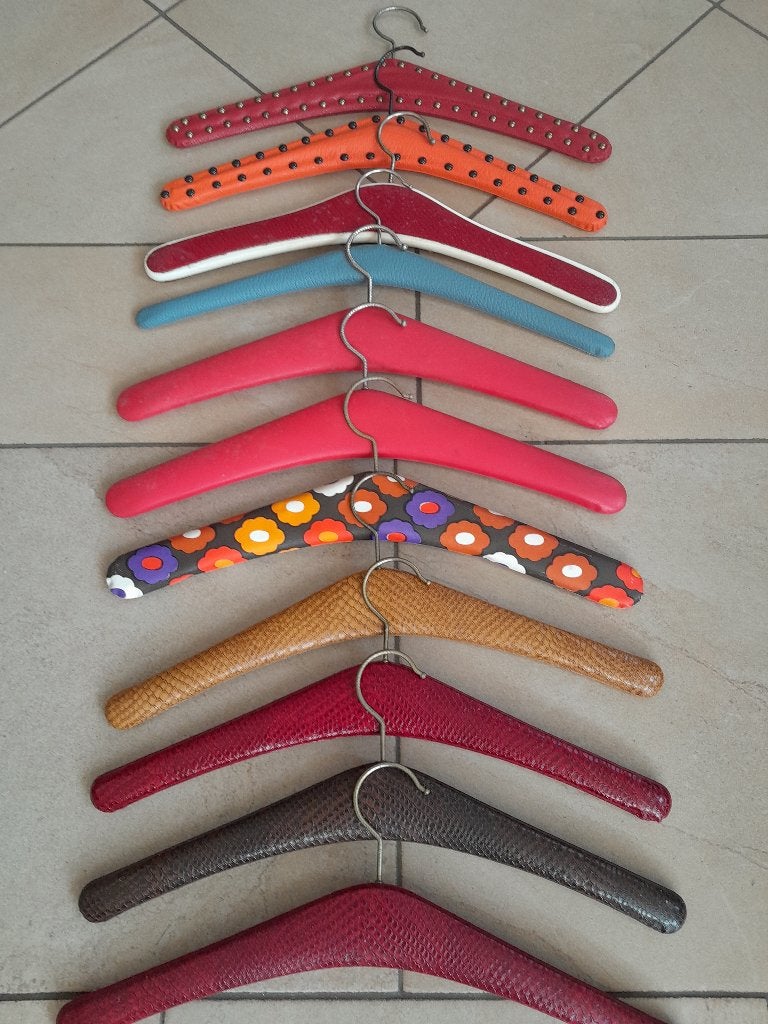 Kleerhangers 11 stuks € 20,-, Ophalen, Vintage, Meerkleurig, Kunststof