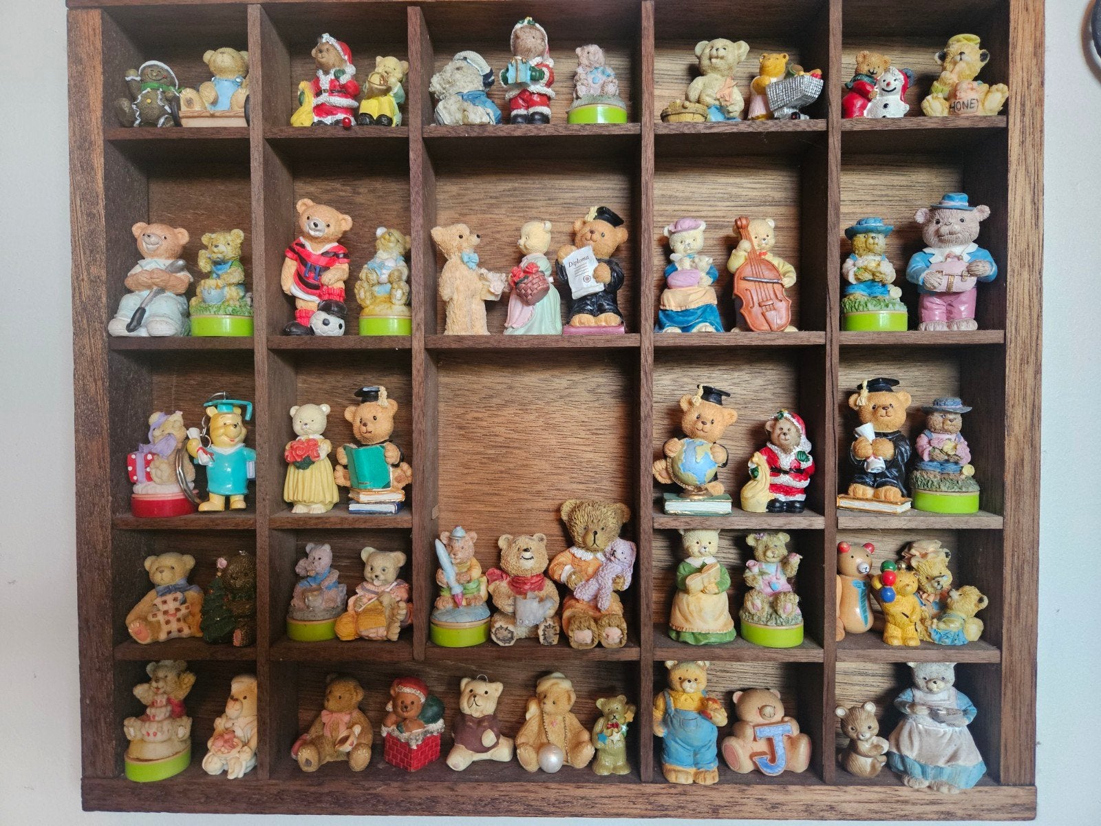 Letterbak met beertjes, Ophalen
