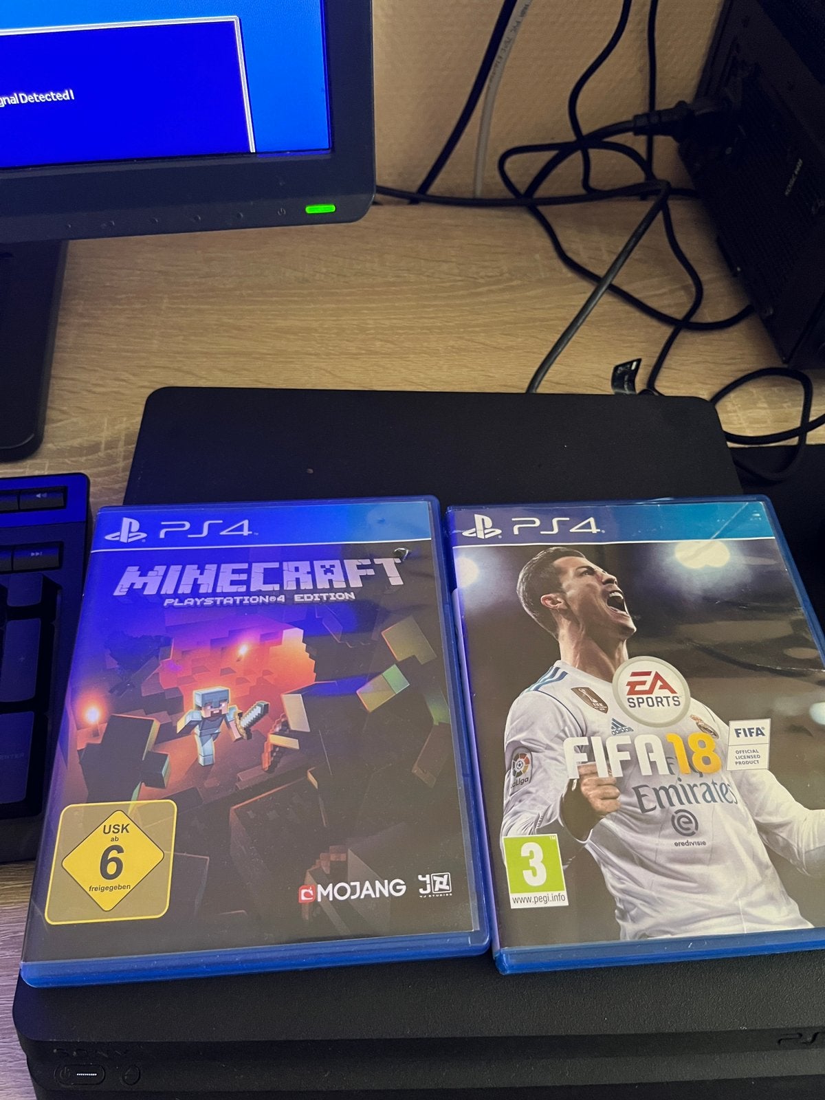 PlayStation 4 slim 1TB Lees de beschrijving aandachtig!!!, Met games, Ophalen of Verzenden, Zo goed als nieuw, 1 TB