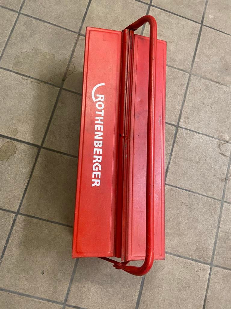 Gereedschapskoffer, Ophalen