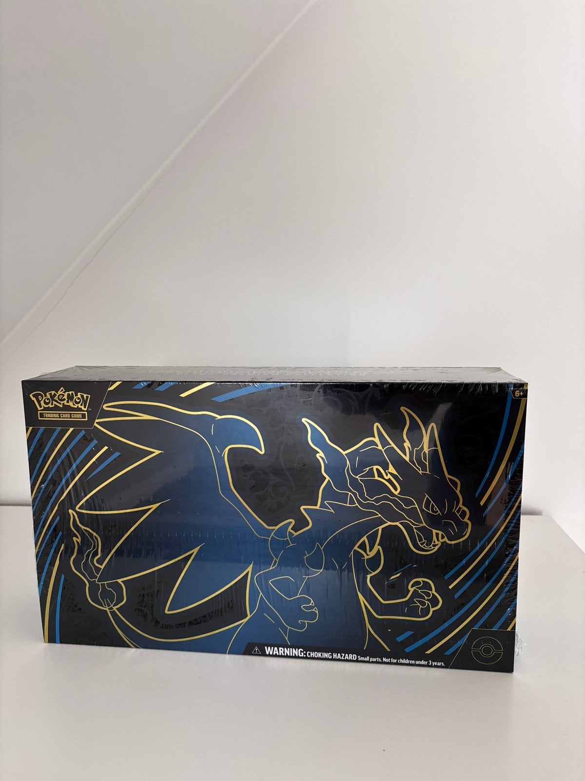 Mega Charizard X ex Ultra-Premium Collection, Hobby en Vrije tijd, Ophalen, Zo goed als nieuw