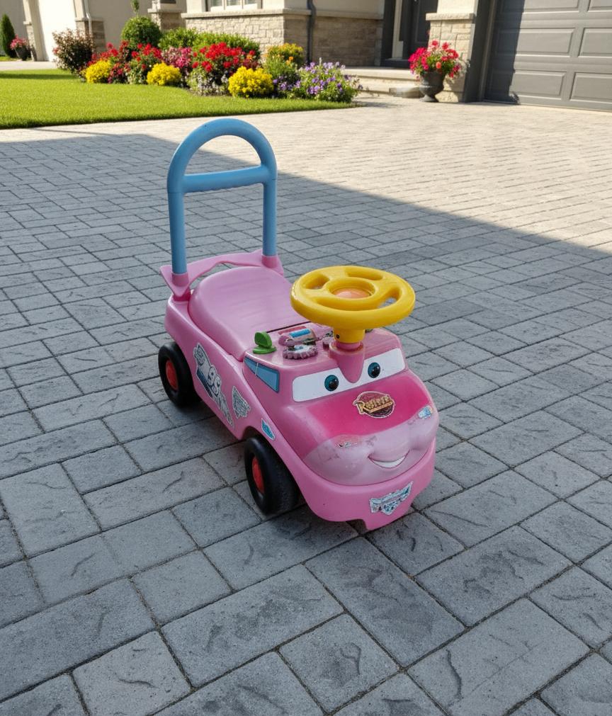 Voiture pour enfants, Enfants & Bébés, Jouets | Extérieur | Véhicules & Draisiennes, Enlèvement, Utilisé