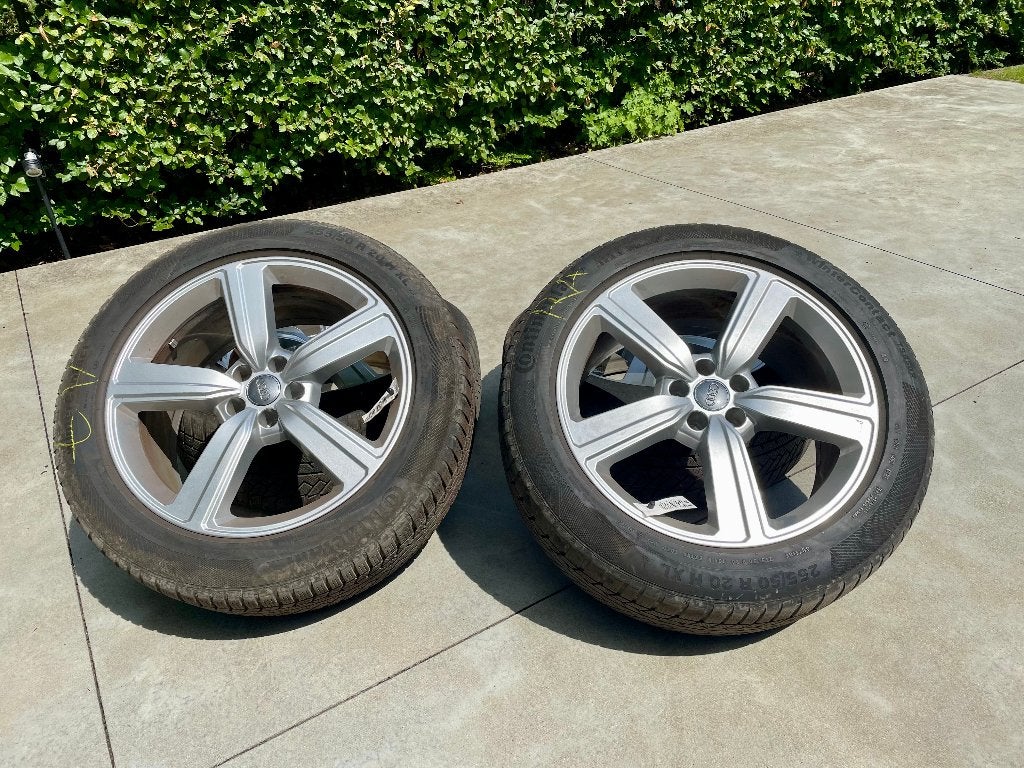 Originele Audi wintervelgen + banden (Audi etron), Autos : Pièces & Accessoires, Pneus & Jantes, Pneus hiver, 255 mm, Véhicule de tourisme
