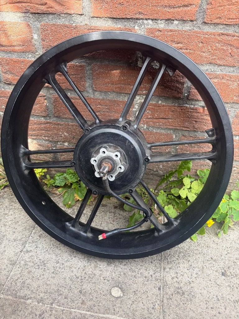 Fatbike achter wiel met motor, Ophalen, Zo goed als nieuw