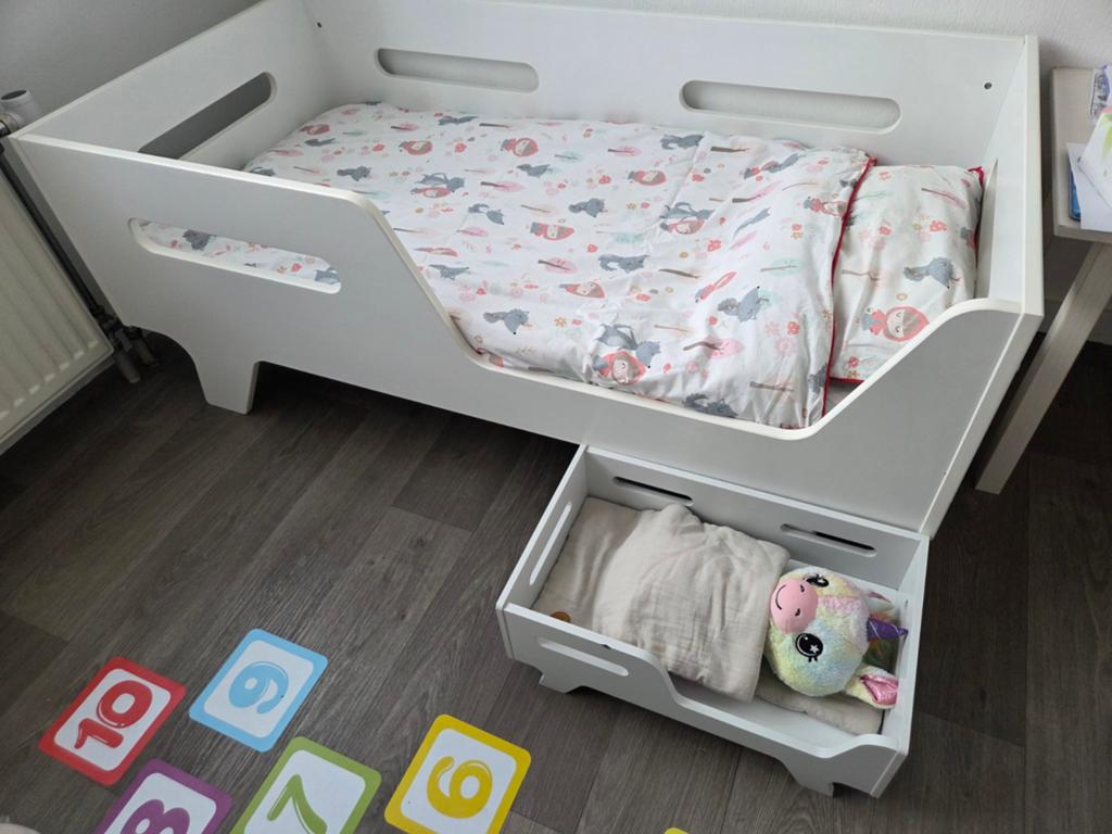 Peuterbed Petite Amelie, Kinderen en Baby's, Kinderkamer | Bedden, Ophalen, Matras