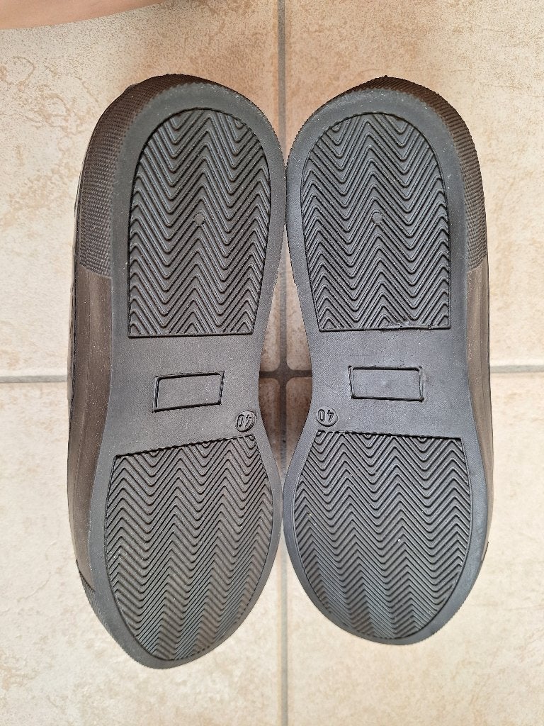 Nieuwe zwarte sneakers Andrea Catini (maat 40), Vêtements | Femmes, Neuf, Enlèvement ou Envoi, Sneakers et Baskets, Andrea Catini