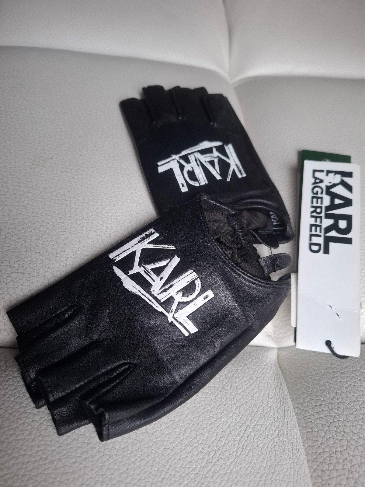 gants mitaines Karl Lagerfeld cuir, Kleding | Dames, Karl Lagerfeld, Nieuw, Ophalen of Verzenden, Maat 36 (S)