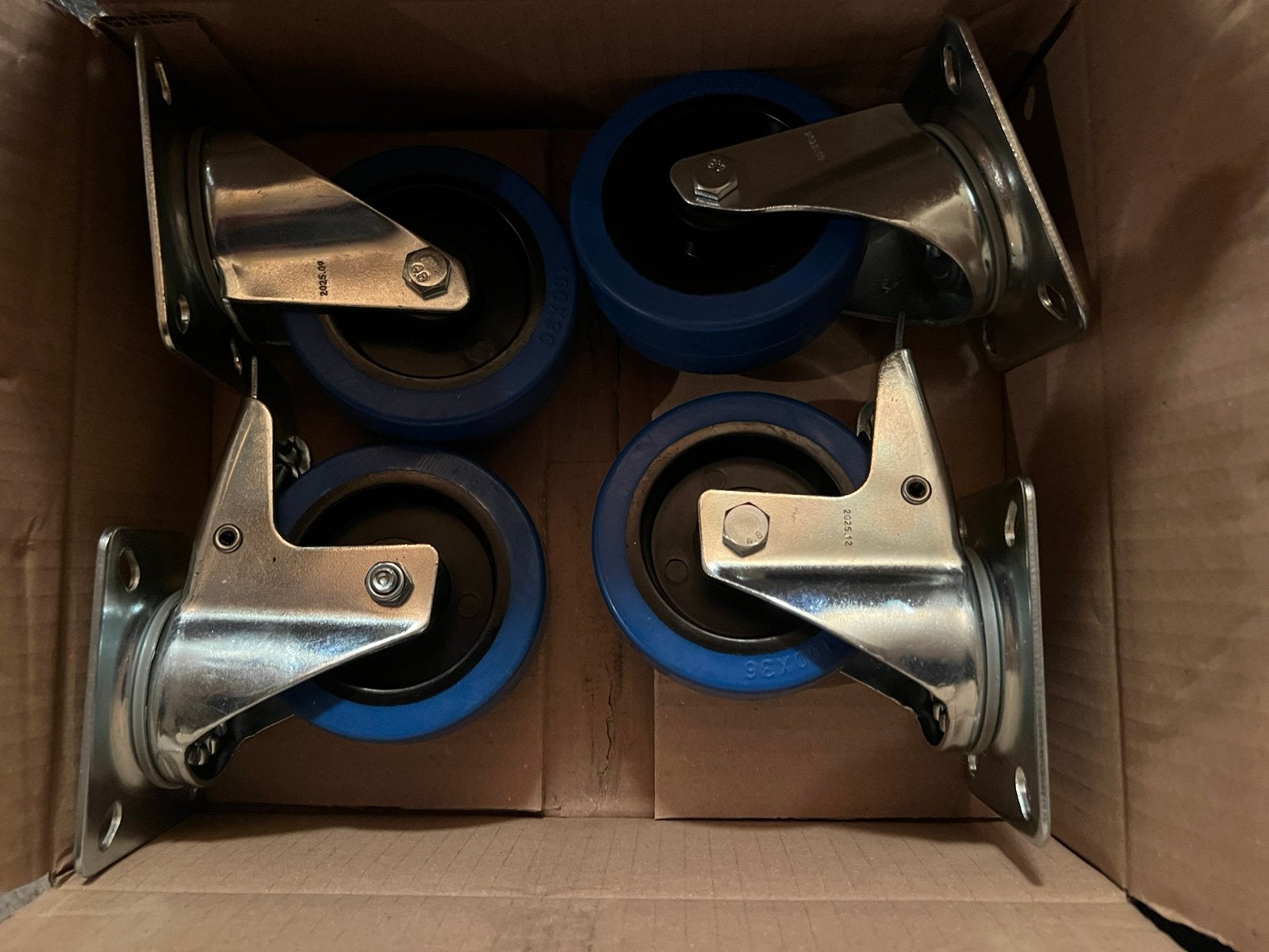 Set Millenium Bleu Wheel Bundle. 100 mm, Muziek en Instrumenten, Behuizingen en Koffers, Nieuw, Flightcase, Ophalen