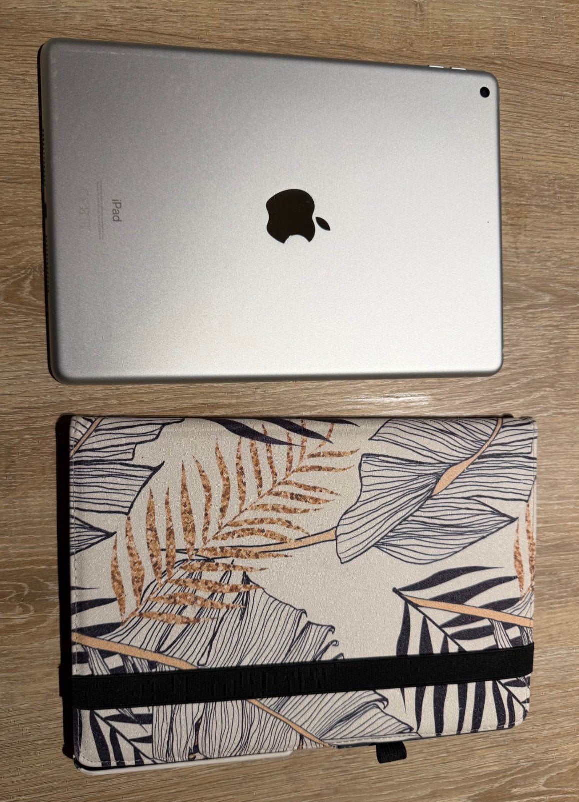 Apple Ipad 8e generatie, Computers en Software, Ophalen of Verzenden, Zo goed als nieuw, Apple iPad