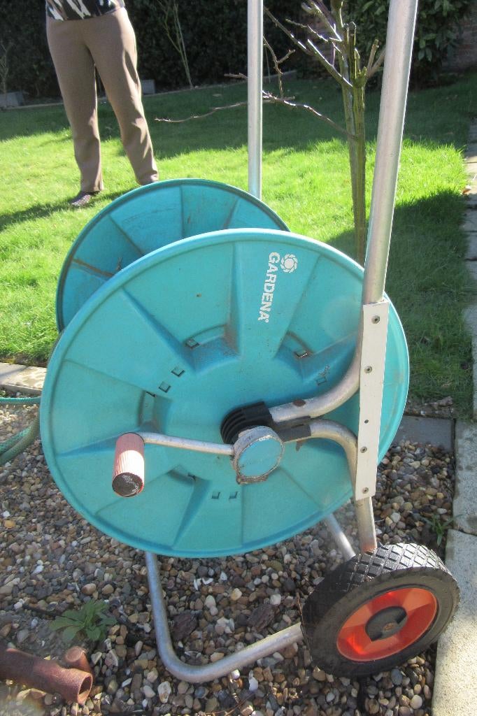 Rouleau Gardena avec tuyau d'arrosage, Enlèvement, Utilisé, Tuyau d'arrosage