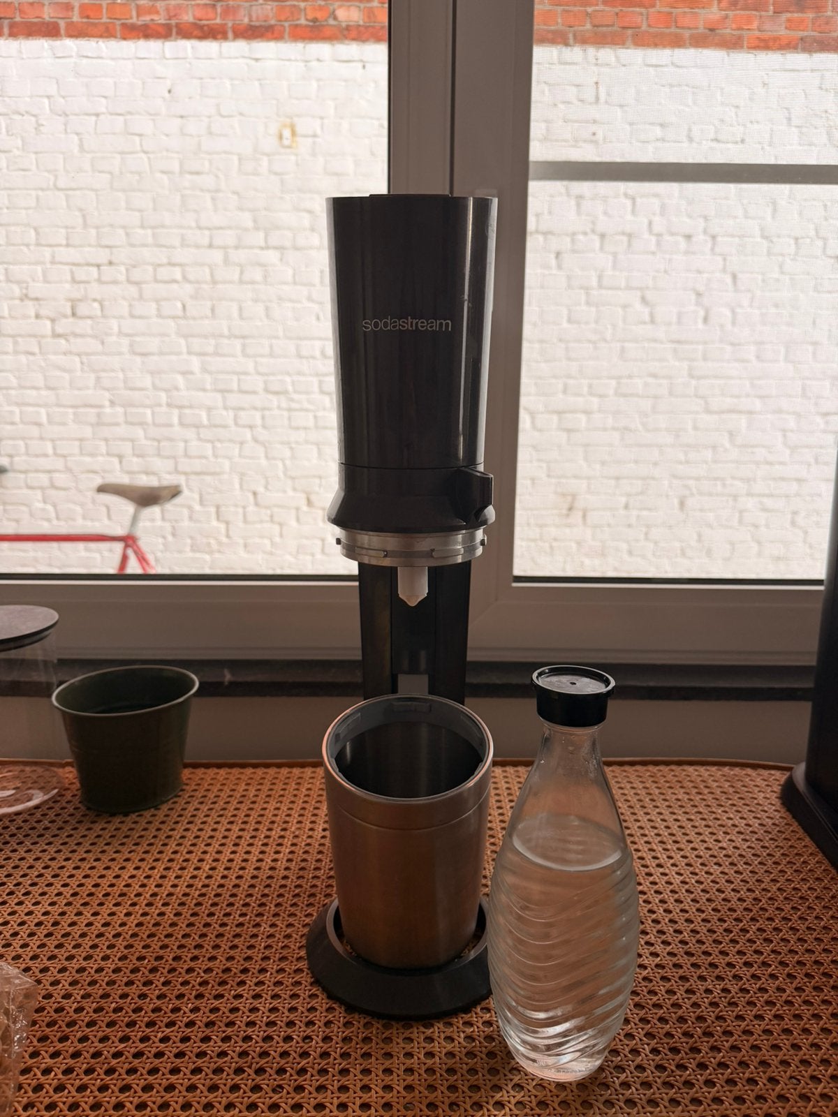 Sodastream Crystal incl 4 glazen flessen, Enlèvement ou Envoi, Comme neuf