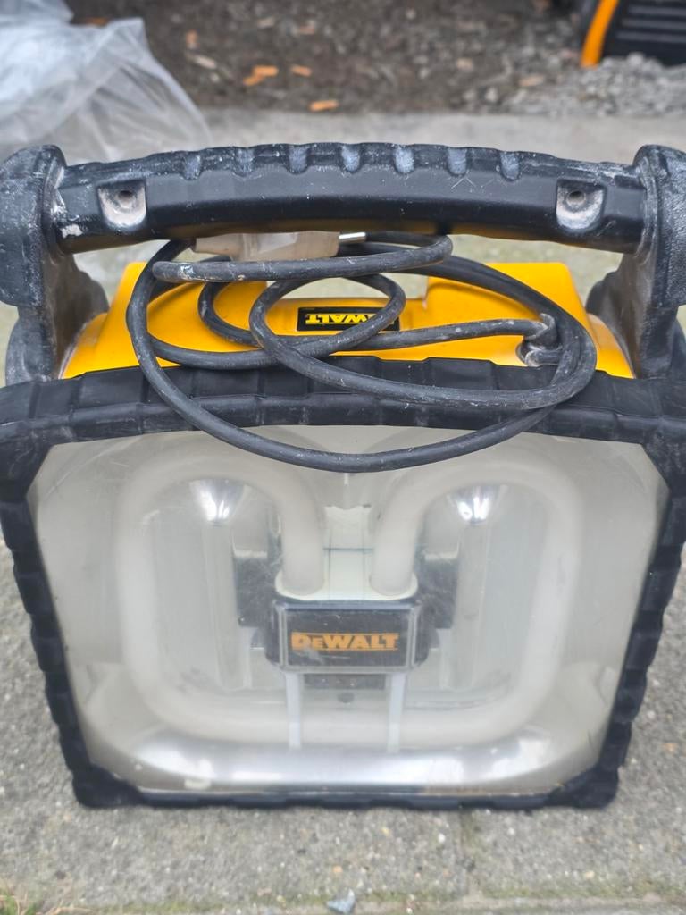 Dewalt werflamp, Doe-het-zelf en Bouw, Ophalen