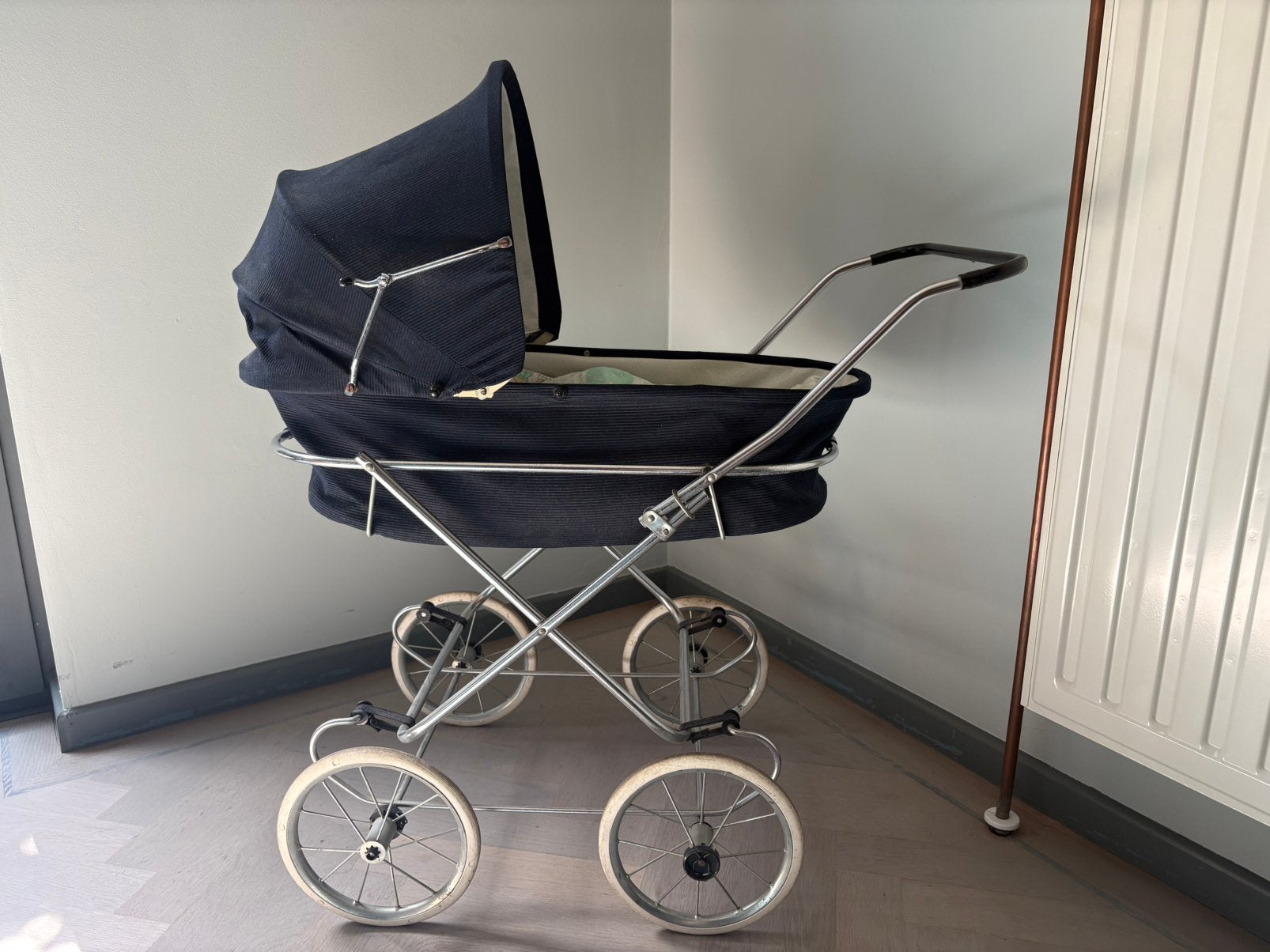 Retro poppenwagen, Antiek en Kunst, Antiek | Speelgoed, Ophalen